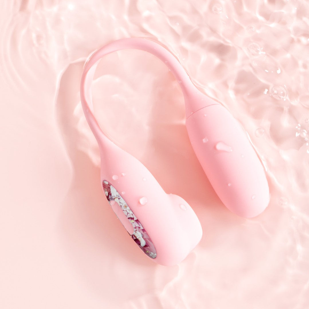 BeYourLover Magic Suitcase Sucking & Vibrating Egg App Controlled